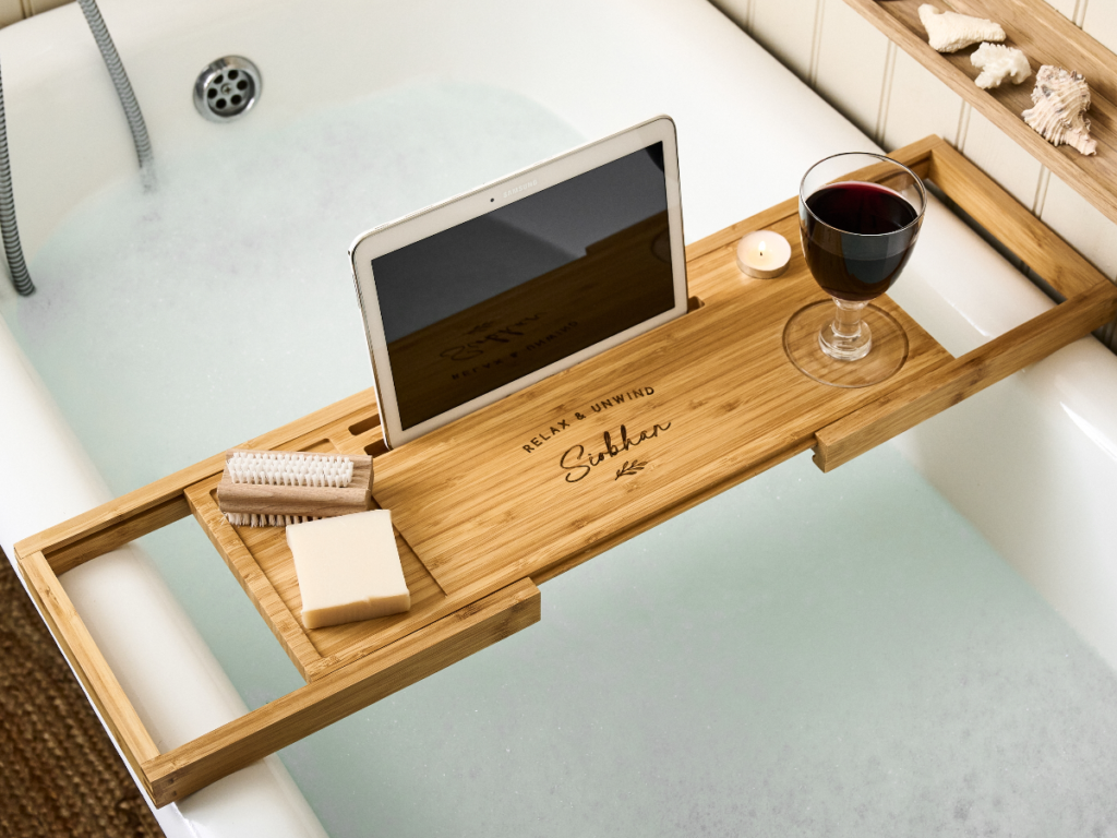 Deshalb brauchst du eine Tablet oder Laptop Unterlage 6 Genieße deine Lieblingsserie doch einmal in der Badewanne