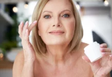 Die richtige Hautpflege ab 40 kann die Bildung von Falten aufhalten