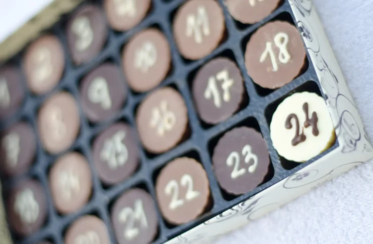 Ein klassischer Adventskalender mit Schokolade wird inzwischen oft von zahlreichen anderen Ideen abgelöst